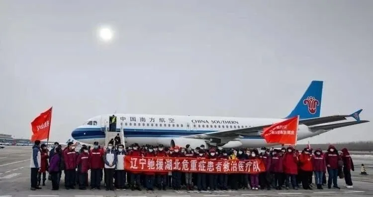 中国,不需要道歉!!!桌子的生活观!